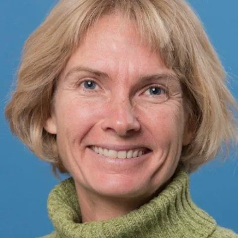 
<span>Isabelle MERDRIGNAC</span>
